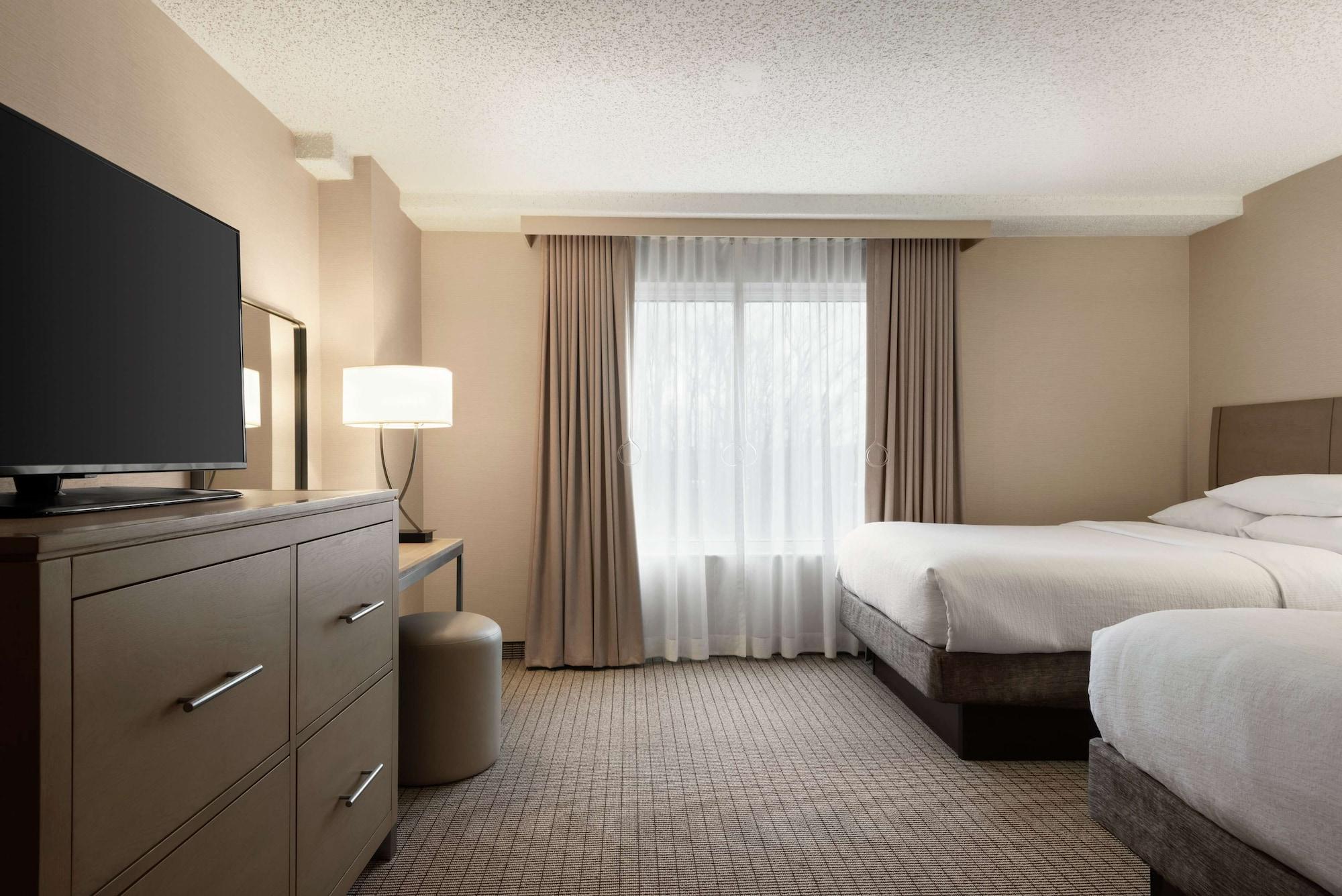 Embassy Suites By Hilton Cleveland Rockside Independence Exterior foto